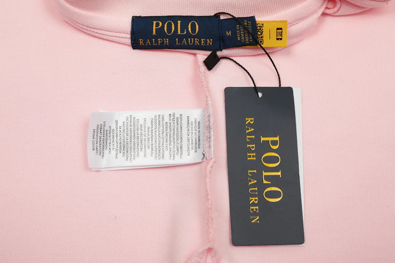 🅿️152 "Top quality" Style number: DS001# (not off the shelves all year round) [Ralph Lauren classic pony embroidered lapel POLO short sleeves] ✅Ralph Lauren Ralph Lauren classic basic versatile POLO short sleeves ✅Main supply platform live broadcast Wholesale entities will be replenished when out of stock Not removed from the shelves ✅ZP quality 1:1 version Scan the code to enter the GF website Z cabinet quality ✅Detailed quality The only one in Guangzhou Imported pique fabrics Mainly high-end, cost-effective and good quality. Needless to say, the version is restored to the original version. The maximum size can be worn up to 210 pounds. Loose, comfortable and stress-free. ✅Wear for work and life. Suitable for various occasions. A must-have recommendation for couples. Size: